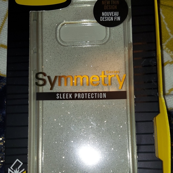 Phone case - Picture 2 of 4